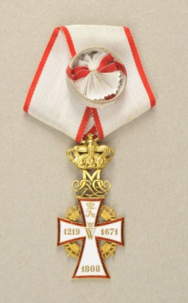 Denmark  Danebrog-Order, 9. model (Margarete II. - since 1971), Officers Cross.  Gold, partially