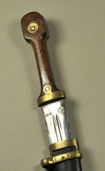 Serbia  Bebut.  Blance blade, several hallmarks, among them year mark 1916, wooden grip, scabbard