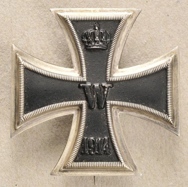 Prussia  Iron Cross, 1914, 1. class.  Blackened iron core, silver frame, on pin hallmarked G.