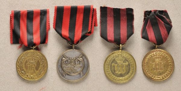 Württemberg  Lot of 4 campaign medals.  Various, all on ribbons.  Condition: II    Starting price: