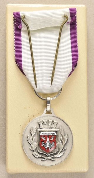 Netherlands  Medal P.P. Rubens, Antwerp, in box.  Silvered, enamelled device, on ready to wear