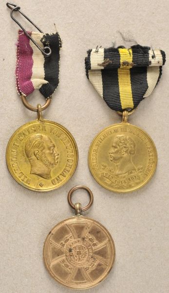 Prussia  Commemorative War Medal for 1813-1815.  Bronce, on ribbon; comes with two further