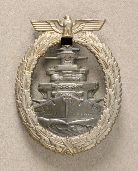 Germany (1933-1945)  Fleet-War-Badge.  Zinc, gilding faded, f.o. marked, on pin.  Condition: II