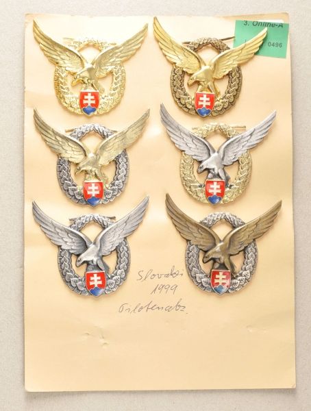 Slovakia  Lot of 6 badges for Observers and Gunners.  Various grades, all on screwback.