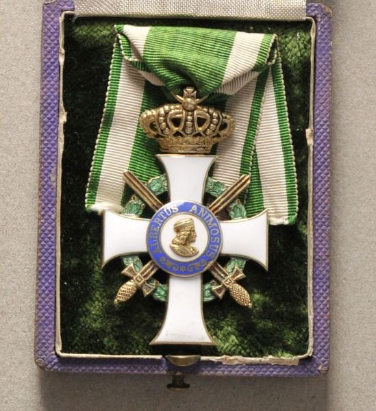 Saxonian Kingdom  Albrechts Order, 2. model (1876-1918), Knights Cross 1. class with crown and