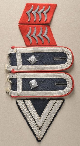 Air Force  Set Flak insiginas.  1.) Set collar tabs, stabsgefreiter; 2.) set shoulder boards,