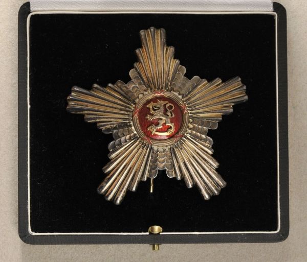 Finland  Order of the finnish lion, breast star, in box.  Silver, partially gilded and enamelled,