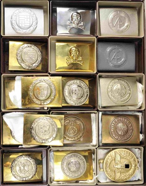 Organizations  Collection of 15 belt buckles.  Various, some new.  Condition: II    Starting