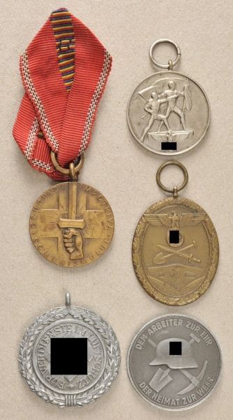 Germany (1933-1945)  Lot of 5 decorations.  Various.  Condition: II    Starting price: 100