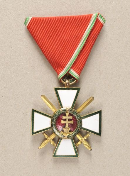 Hungary  Merit Order, 1. model (1922-1944), Knights Cross with swords.  Bronce gilded, partially