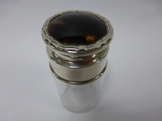 Silver and tortoiseshell lidded vanity jar with screw lid, hallmarked Birmingham 1915, by makers E.