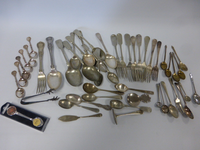 Small collection of assorted flatware to include a set of six EPNS spoons with bowling theme