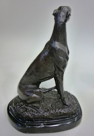 A SUITE OF THREE CAST AND PATINATED 20TH CENTURY MODELS OF GREYHOUNDS, a pair seated and one - Image 5 of 7