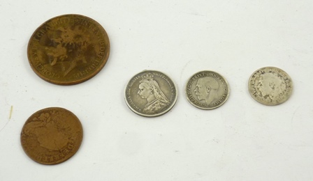 A SELECTION OF COINS comprising; a George V penny 1912 Horton Mint, two silver 3d`s and two other - Image 2 of 2