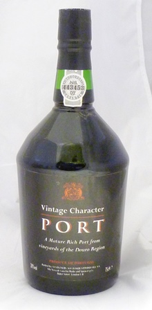 VINTAGE CHARACTER PORT mature rich port from Vineyards of Douro Region, 1 bottle