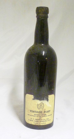 VINTAGE PORT 1960`S G Grant & Co, possibly Dow`s, 1 bottle