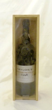 TAYLOR`S LB 1998 Vintage Port, 1 bottle (boxed)