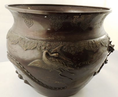 A LATE 19TH/EARLY 20TH CENTURY JAPANESE BRONZE JARDINIERE repousse worked in relief with a dragon - Image 5 of 5