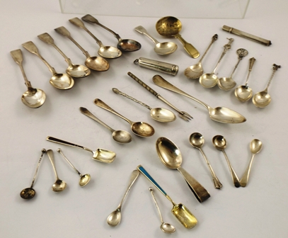 A SELECTION OF SILVER TEASPOONS AND VARIOUS OTHER SPOONS comprising; two caddy spoons, six fiddle