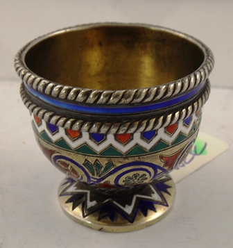 A 19TH CENTURY RUSSIAN ENAMELLED AND SILVER EGGCUP having double banded rim and red, green, white - Image 2 of 2