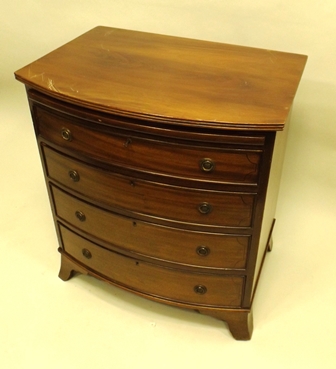 A 1960`s/70`s GEORGIAN STYLE MAHOGANY BOW FRONTED CHEST having brushing slide, four graduated long - Image 3 of 3