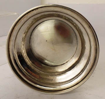 BARNARD FAMILY A SILVER FLAGON having hinged lid with finial, tapered and ringed body and scroll - Image 4 of 4