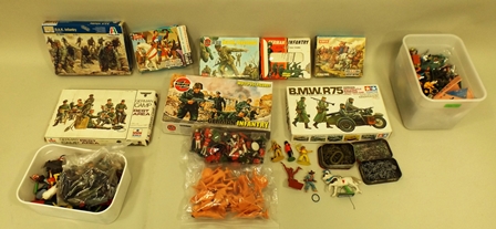 A QUANTITY OF PLASTIC FIGURES, Britains, Timpo, Airfix cowboys and indians, military etc.
