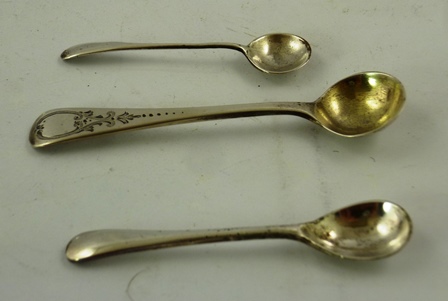 A PAIR OF OVAL VICTORIAN SILVER SALTS with garland decoration, three odd spoons and a pair of ruby - Image 5 of 5