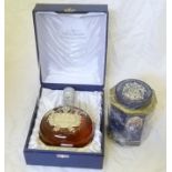 WHYTE & MACKAY DE-LUXE 12yr old blended Scotch Whisky commemorating the Royal Wedding of HRH the