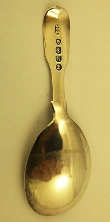 JAMES BEEBE A GEORGE IV SILVER CADDY SPOON having bright cut decoration and fiddle pattern handle, - Image 2 of 3