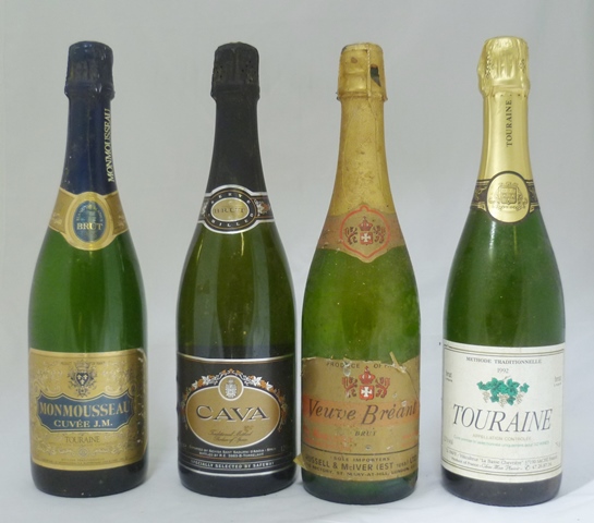 VEUVE BREANT BRUT, 1 bottleMONMOUSSEAU CUVEE J.M. Touraine 1995, 1 bottleTOURAINE 1992 1