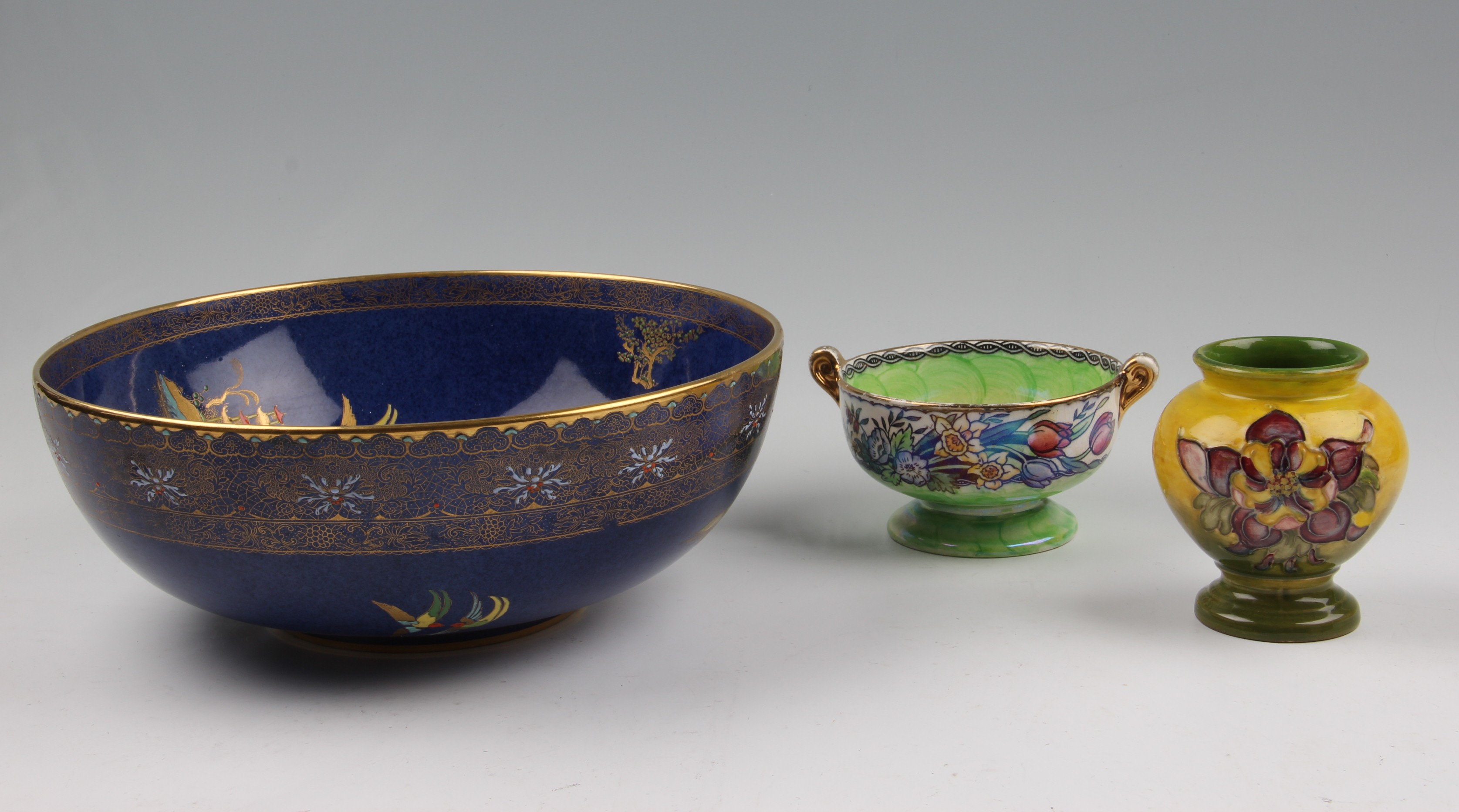 Three pieces of ceramic to include Carlton Ware footed bowl, Mikado pattern 2364, with gilt and