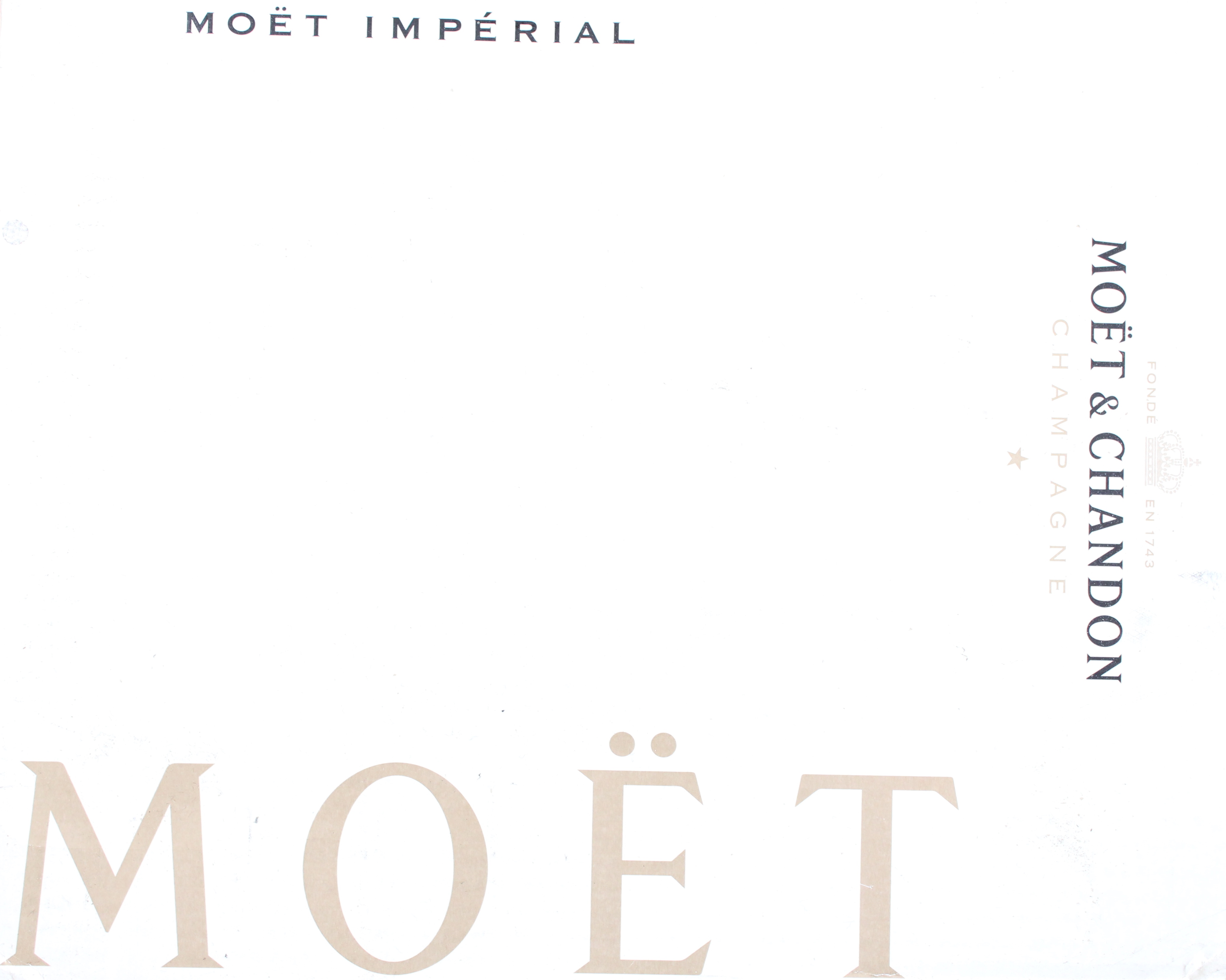 *A half case of Moet & Chandon Imperial Brut, Champagne, France, gift boxed. (6)