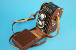A Rolleicord camera 1586205, with original box etc.