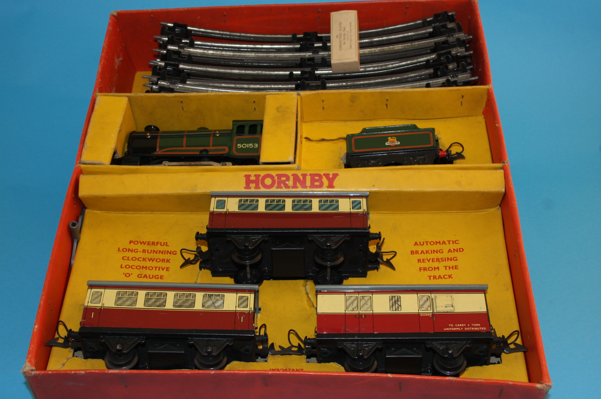 A Hornby "O" gauge clockwork Passenger Set No 51, boxed. - Bild 2 aus 3