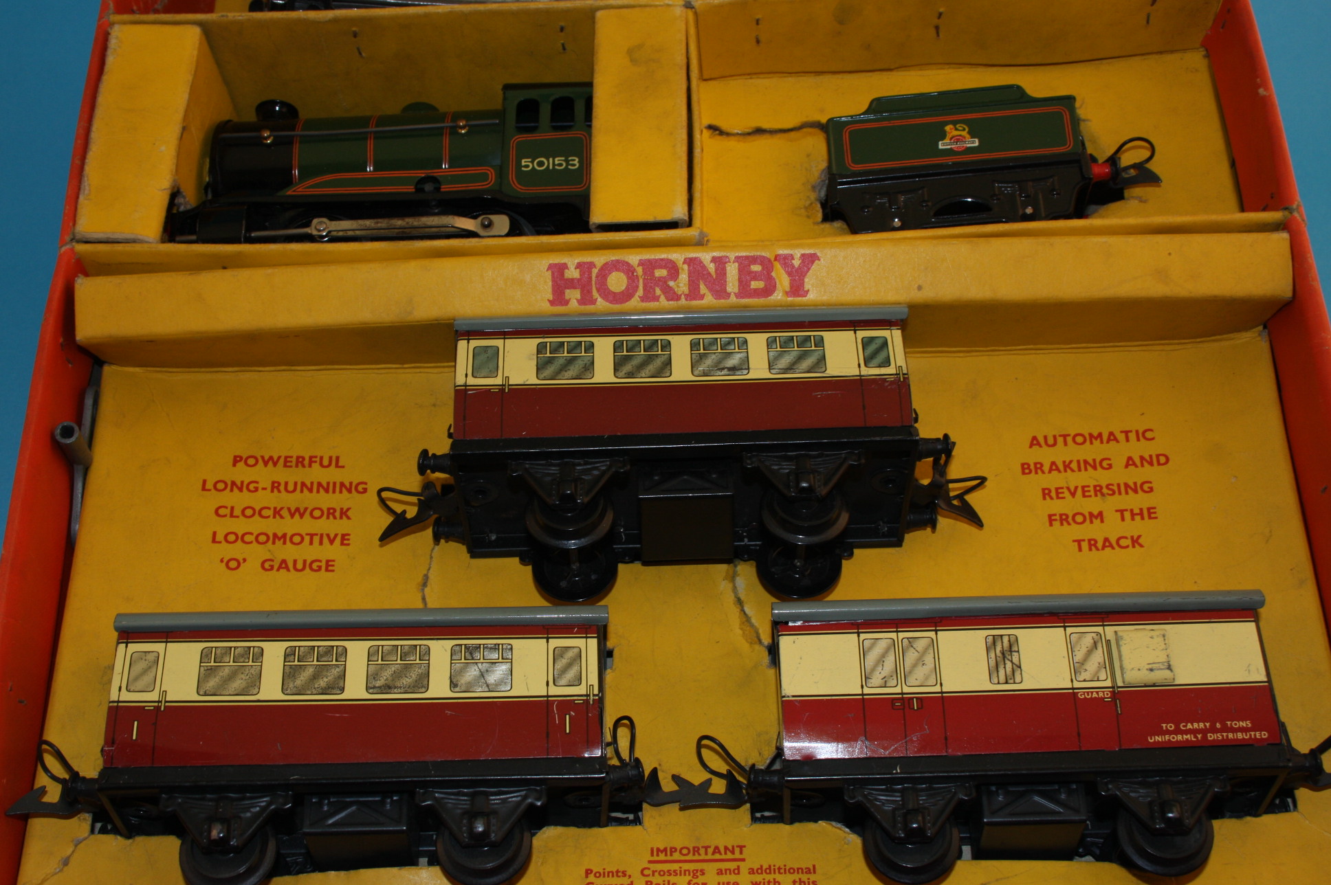 A Hornby "O" gauge clockwork Passenger Set No 51, boxed. - Bild 3 aus 3