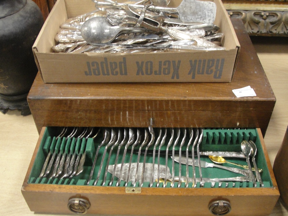 A cased Sheffield cutlery set together with a quantity of flatware