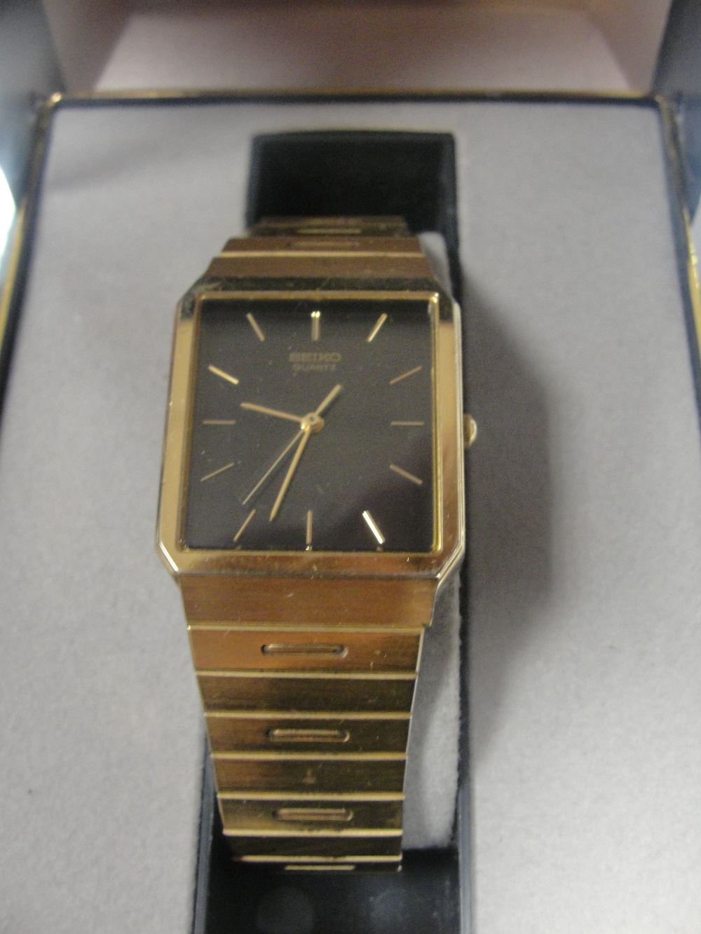 A boxed Seiko gents wristwatch