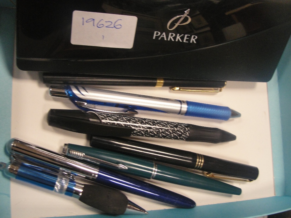 A quantity of pens to inc Osmiroid and Parker