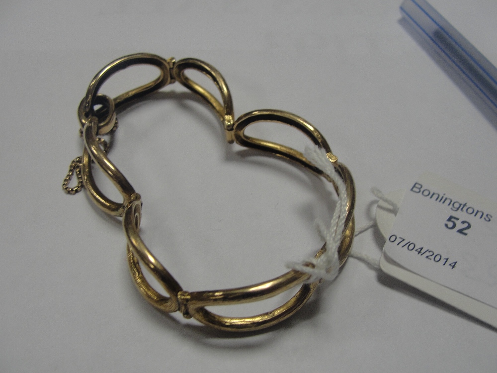 A 9ct oval hoop bracelet