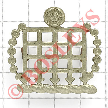 Emmanuel School, Wandsworth Common, OTC scarce cap badge. White metal portcullis resting on a