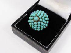 A Lady`s 18 ct stamped Yellow Gold, Turquoise Beehive Ring, size O, approx 5.9 gm,