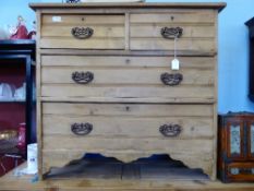 Reclaimed pine chest of drawers having two short and three graduated long drawers, approx. 86 x 43