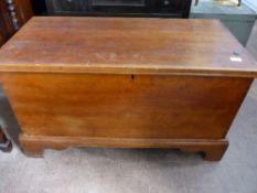 A 19th Century Mahogany American Blanket Chest, approx 95 x 47 x 55 cms.