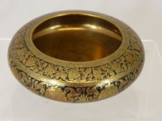 Indian brass Niello style bowl, approx. 20 cms. diameter.