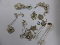 A Collection of miscellaneous jewellery including a Racing Medallion, a loose brooch, a silver team