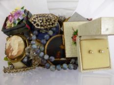 Collection of miscellaneous items, including various compacts and cross pens, porcelain floral pin