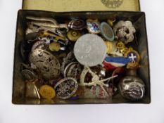 Quantity of Military Sweet Heart Brooches and Lapel Badges, among other items.