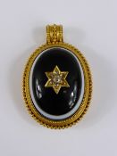 18 / 20 ct Yellow Gold Agate and Diamond Mourning Locket, the pendant having bead and rope setting