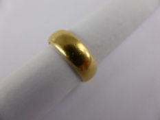 Lady`s 18 ct Wedding Band, approx 5 gms